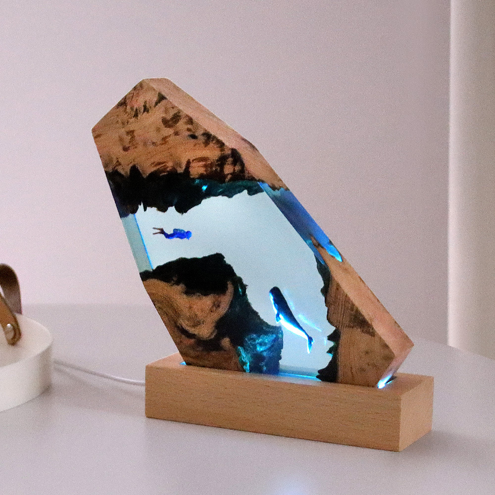 Resin Art Anniversary Gift - Новая подводная фигурка дайвера с китом