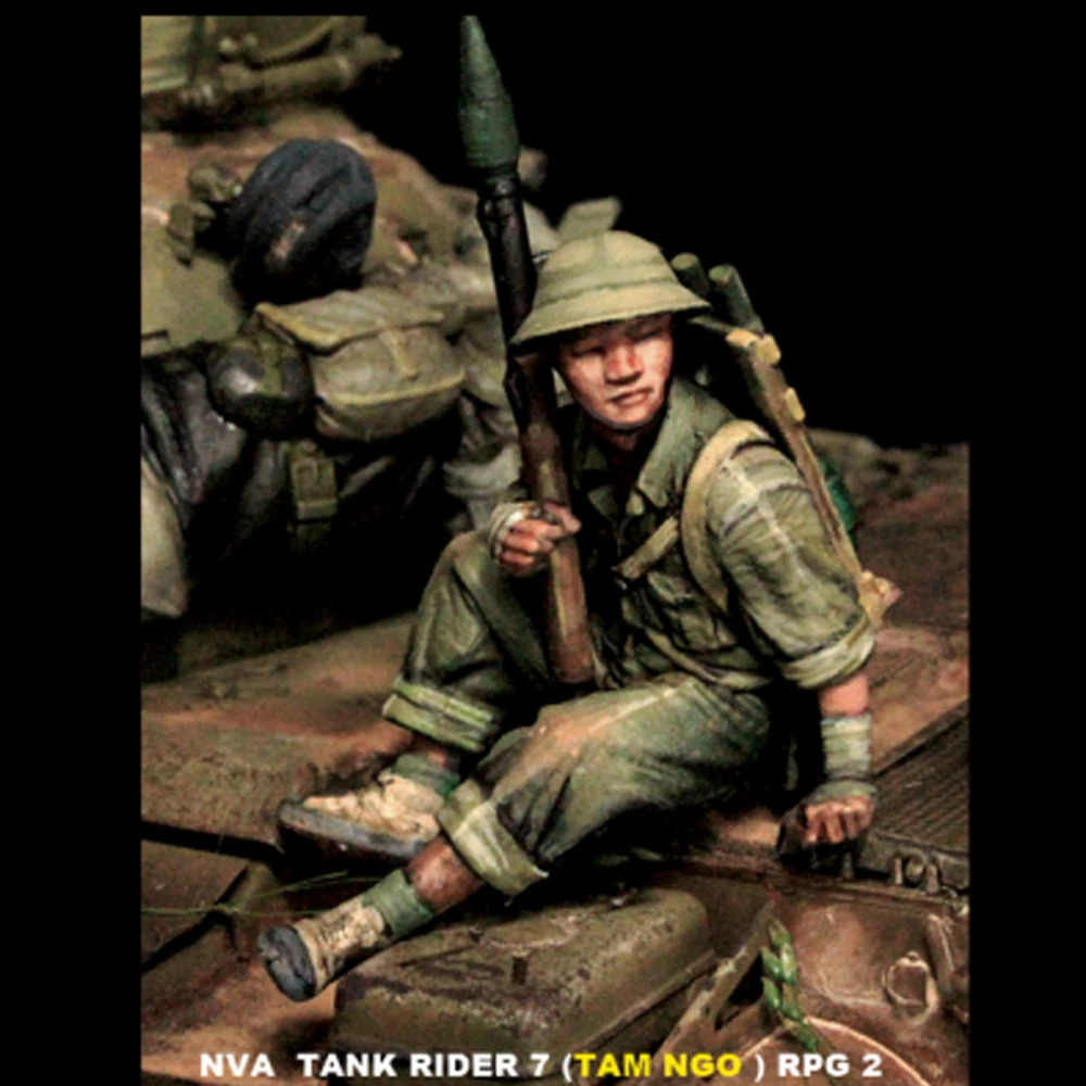 Resin Art For Kids - 1/35 NVA Tank RIDER 7, RPD